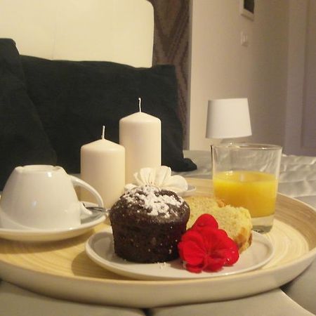 B&B La Piazzetta Palermo Luaran gambar
